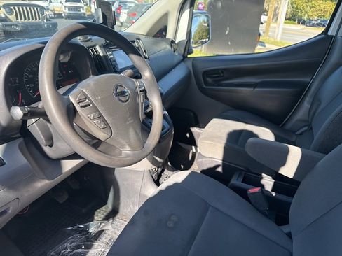 Used 2019 Nissan NV200 SV w/ Navigation Package image 10