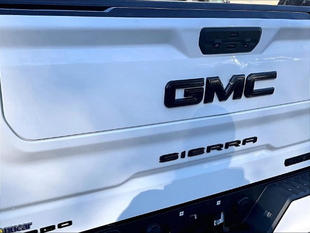 Used 2022 GMC Sierra 1500 Elevation AWD/4WD image 8