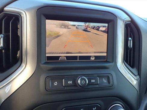 Used 2024 Chevrolet Silverado 2500 Custom w/ Custom Convenience Package image 21