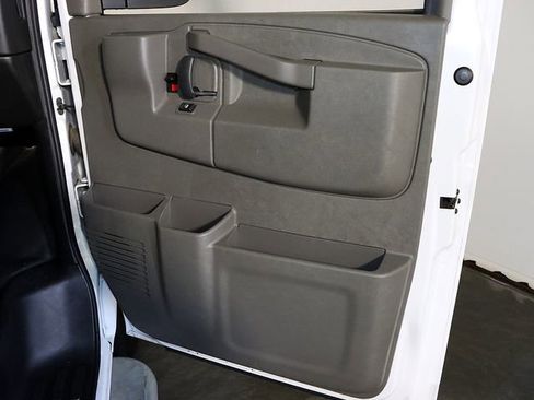 Used 2024 GMC Savana 2500 w/ Driver Convenience Package image 27