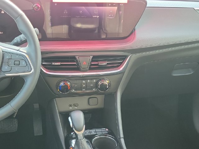 Used 2025 Buick Encore GX Preferred w/ Comfort Package FWD image 28