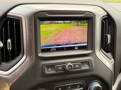 Used 2024 Chevrolet Silverado 2500 Custom w/ Custom Value Package AWD/4WD image 18