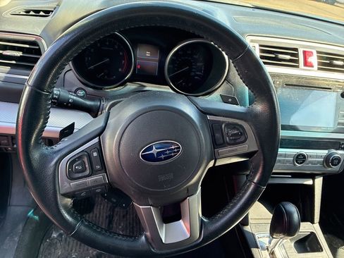 Used 2017 Subaru Outback 2.5i Premium image 13