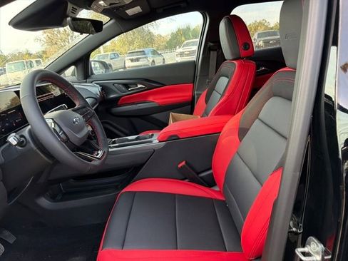 New 2026 Chevrolet Equinox EV RS image 12