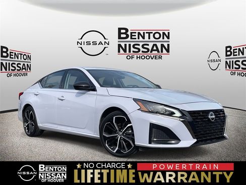 Used 2024 Nissan Altima 2.5 SR image 1