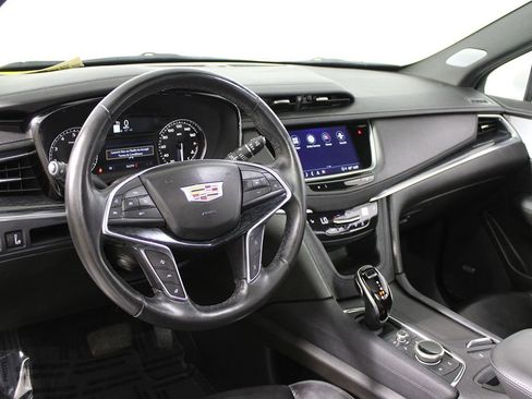 Used 2024 Cadillac XT5 Premium Luxury image 38