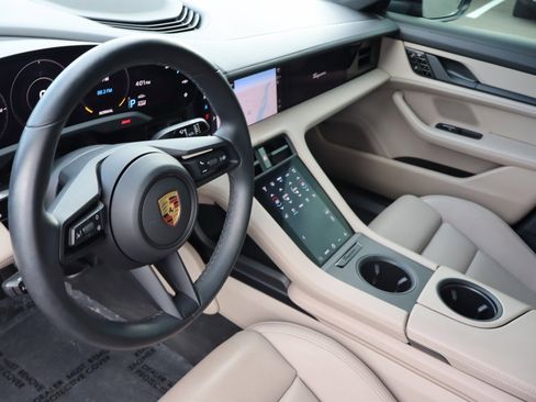 Used 2021 Porsche Taycan 4S w/ Premium Package AWD/4WD image 11