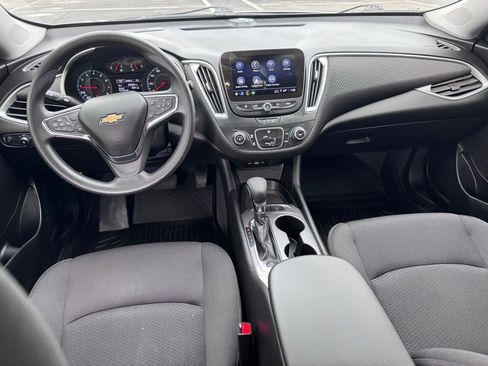 Used 2025 Chevrolet Malibu LS FWD image 27