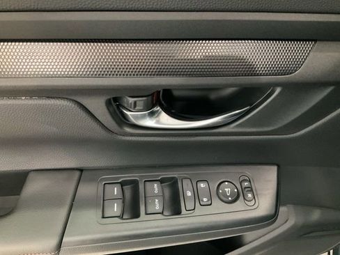 Certified 2025 Honda CR-V Sport image 6