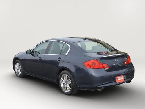 Used 2011 INFINITI G37 G37x Sedan 4D w/ Premium Pkg image 3