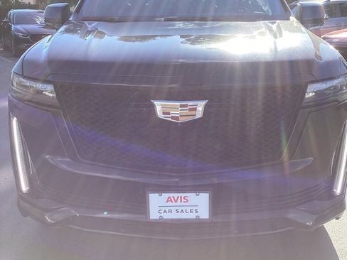 Used 2023 Cadillac Escalade Sport image 5