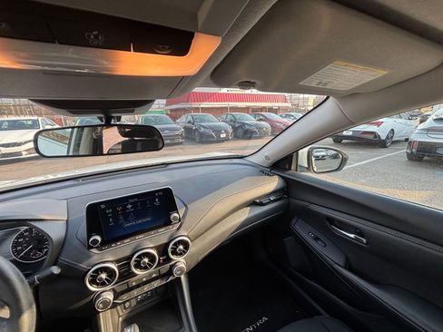 Used 2024 Nissan Sentra SV image 35