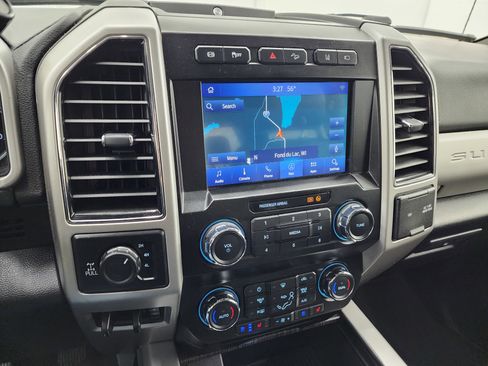 Used 2020 Ford F350 Lariat image 11