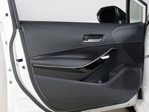 Used 2022 Toyota Corolla XSE image 23