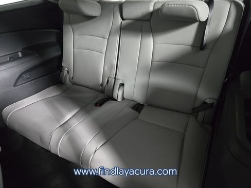 Used 2019 Honda Pilot Touring image 16