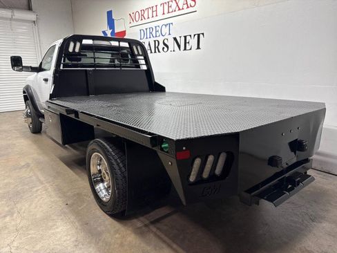 Used 2022 RAM 5500 Tradesman image 9