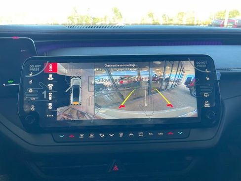 New 2024 Dodge Charger R/T w/ Plus Group image 6