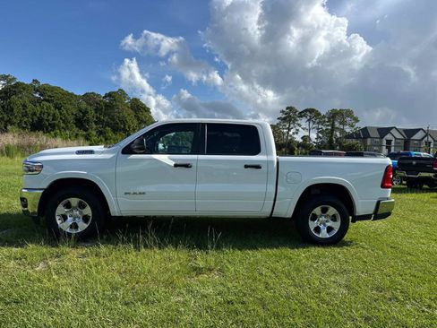 Certified 2025 RAM 1500 Big Horn AWD/4WD image 6