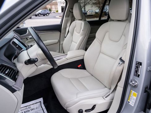 Used 2023 Volvo XC90 B6 Plus w/ Protection Package Premier image 14