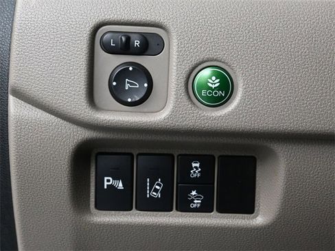 Used 2016 Honda Pilot Touring image 15