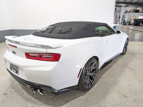 Used 2018 Chevrolet Camaro ZL1 RWD image 3