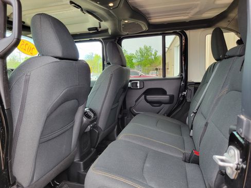 Used 2025 Jeep Wrangler Unlimited Sport S 4xe AWD/4WD image 18