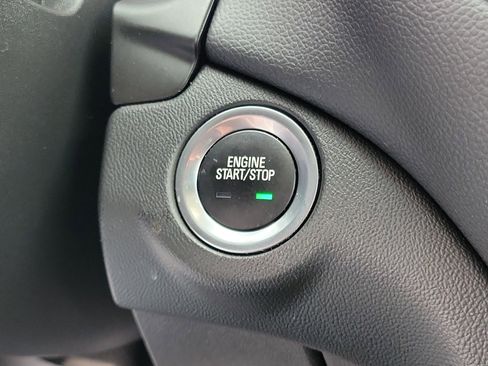 Used 2022 Chevrolet Equinox LT FWD image 27