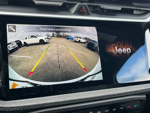 New 2026 Jeep Cherokee Laredo AWD/4WD image 14