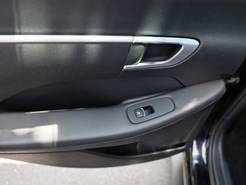Used 2023 Hyundai Sonata SE FWD image 23