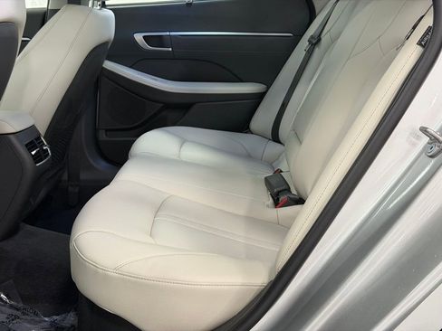New 2025 Hyundai Sonata Limited image 23