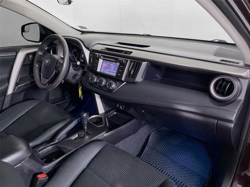 Used 2017 Toyota RAV4 LE image 30