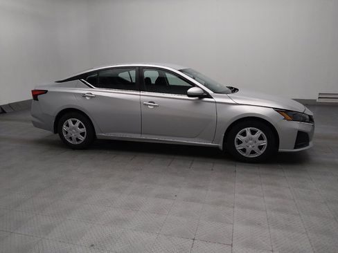 Used 2023 Nissan Altima 2.5 S FWD image 11