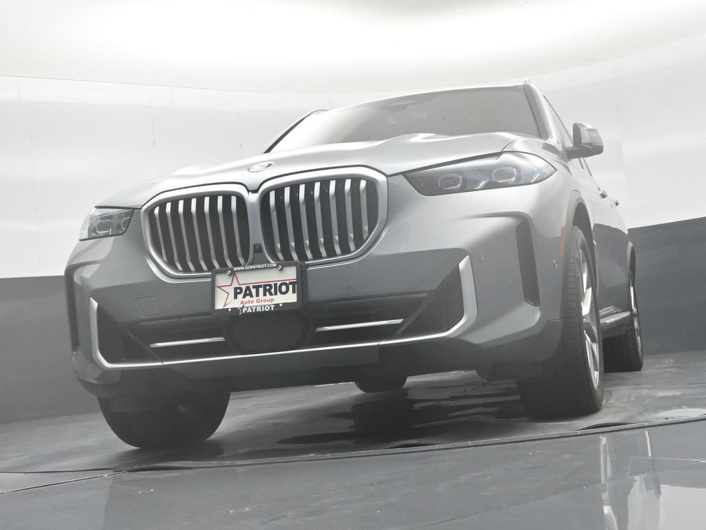 Used 2025 BMW X5 xDrive40i AWD/4WD image 47