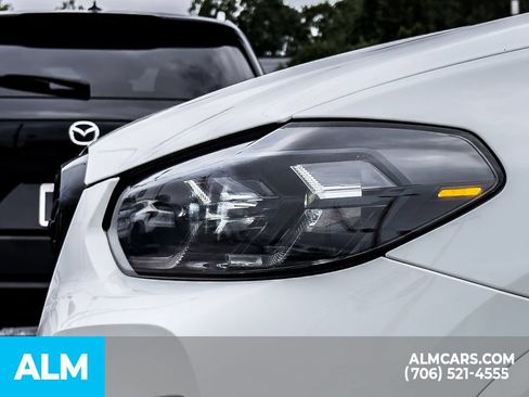 Used 2023 BMW X4 xDrive30i AWD/4WD image 10