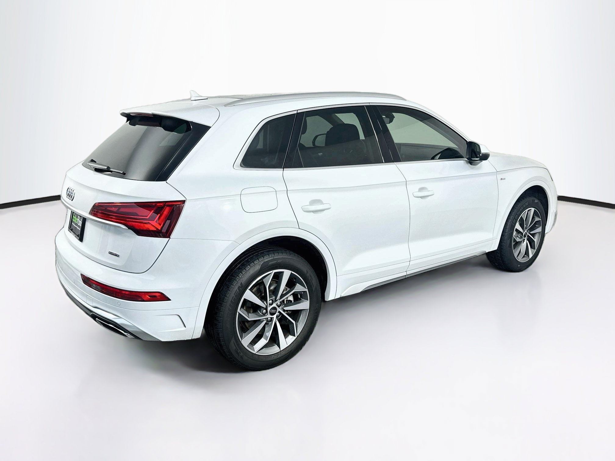 Used 2023 Audi Q5 2.0T Premium w/ Convenience Package AWD/4WD image 9