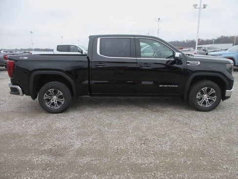 New 2026 GMC Sierra 1500 SLE AWD/4WD image 3