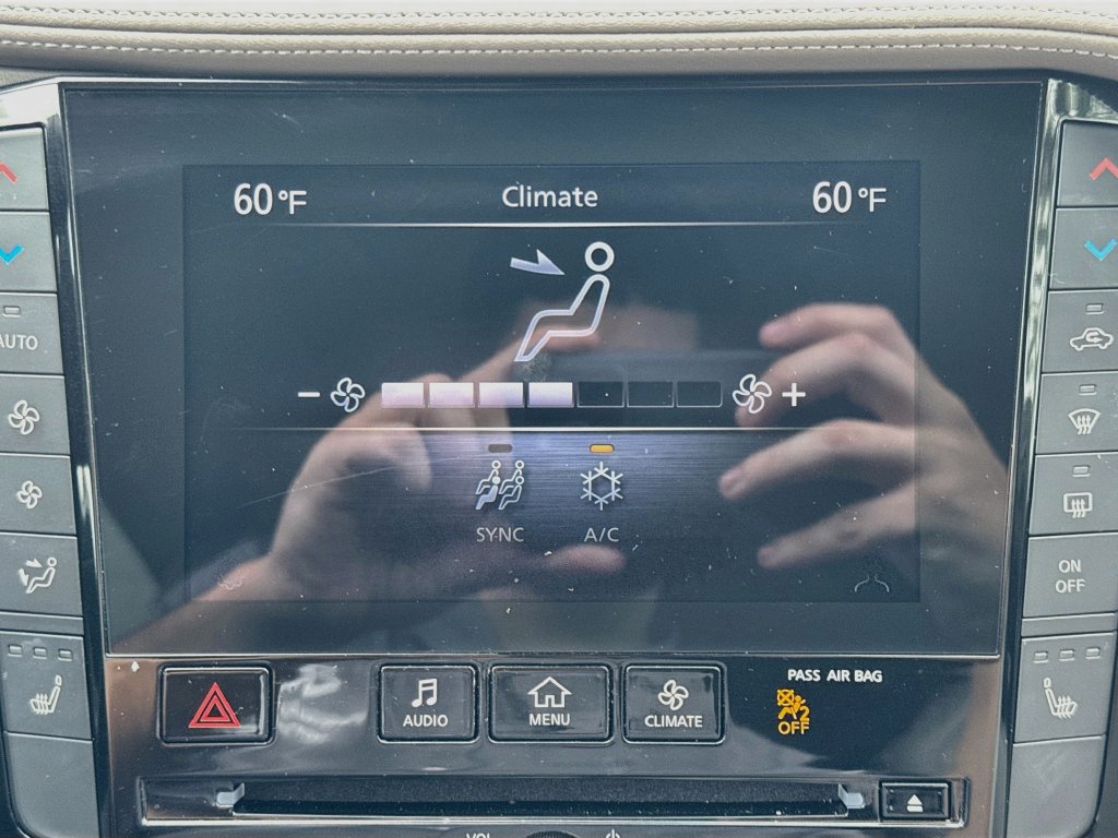 Certified 2023 INFINITI QX50 Luxe AWD/4WD image 16