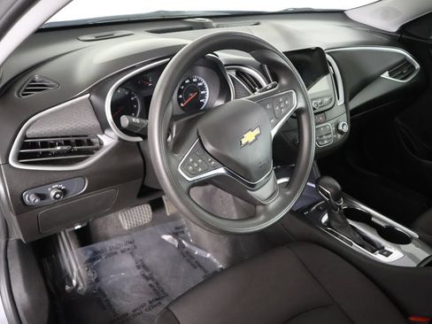 Used 2024 Chevrolet Malibu LT FWD image 26