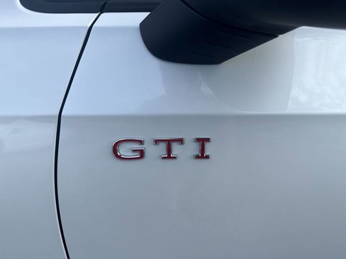 New 2025 Volkswagen GTI SE image 7