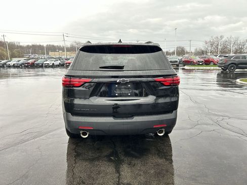 Used 2023 Chevrolet Traverse LT w/ Midnight/Sport Edition image 7