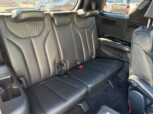 Used 2023 Hyundai Palisade Calligraphy image 19