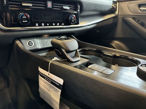 Certified 2022 Nissan Rogue SV image 19