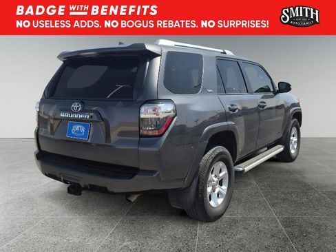 Used 2017 Toyota 4Runner SR5 Premium AWD/4WD image 4