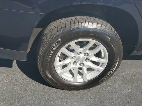Certified 2023 Chevrolet Tahoe LS AWD/4WD image 5