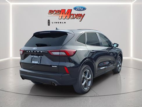 Certified 2023 Ford Escape ST-Line w/ Tech Pack #1 image 4
