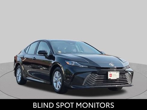 Certified 2025 Toyota Camry LE FWD image 3