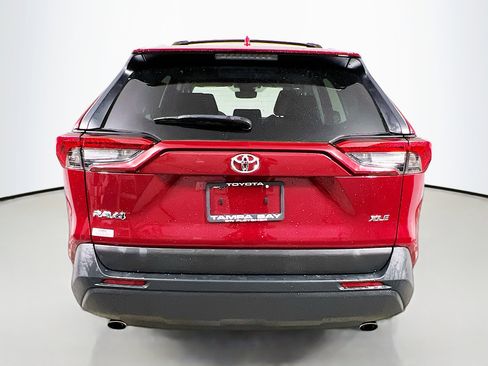 Used 2024 Toyota RAV4 XLE Premium image 6
