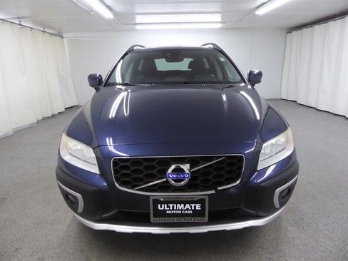 Used 2015 Volvo XC70 T6 image 2