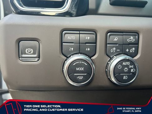 Used 2024 GMC Sierra 2500 Denali w/ Denali Reserve Package AWD/4WD image 15