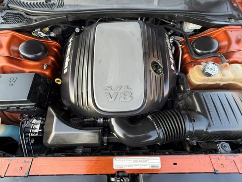 Used 2011 Dodge Challenger R/T w/ Electronics Convenience Group RWD image 10